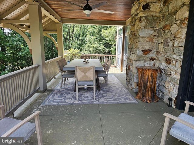 13245 BUENA VISTA RD, Waynesboro, PA 17268