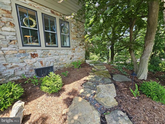 13245 BUENA VISTA RD, Waynesboro, PA 17268