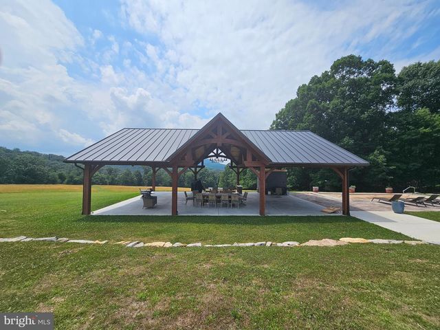 13245 BUENA VISTA RD, Waynesboro, PA 17268