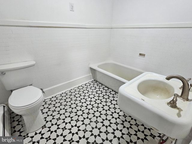 13245 BUENA VISTA RD, Waynesboro, PA 17268
