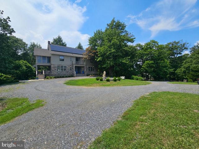 13245 BUENA VISTA RD, Waynesboro, PA 17268