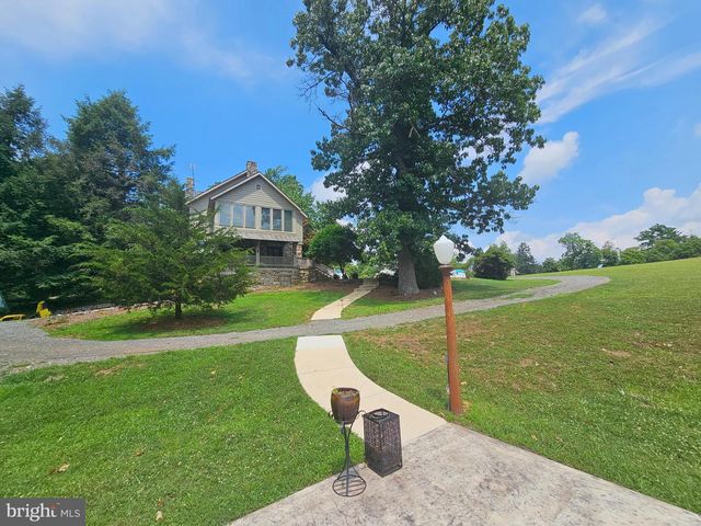 13245 BUENA VISTA RD, Waynesboro, PA 17268