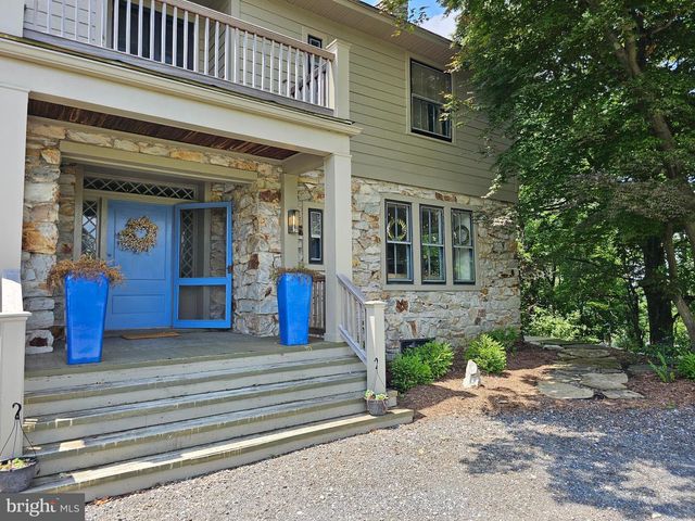 13245 BUENA VISTA RD, Waynesboro, PA 17268