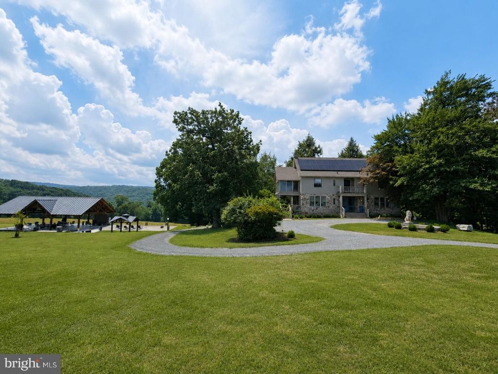13245 BUENA VISTA RD, Waynesboro, PA 17268