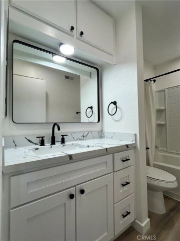 23335 La Crescenta, Mission Viejo, CA 92691