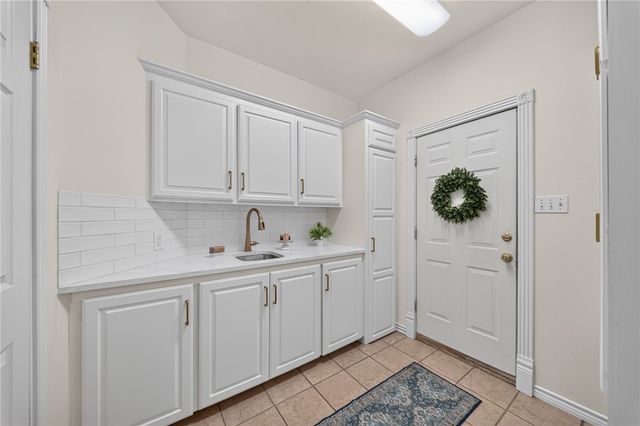 5625 King Acres Dr 1, Corpus Christi, TX 78414