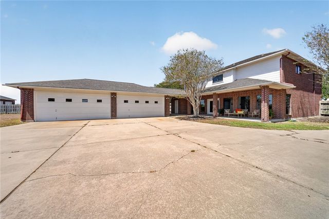 5625 King Acres Dr 1, Corpus Christi, TX 78414