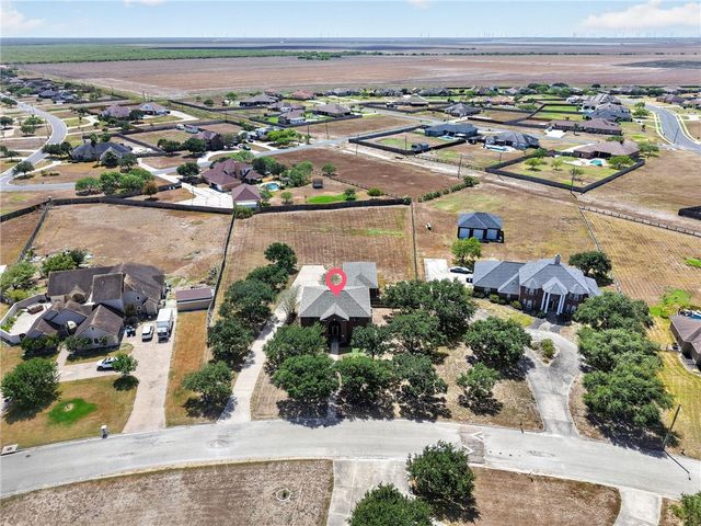 5625 King Acres Dr 1, Corpus Christi, TX 78414