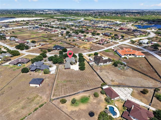 5625 King Acres Dr 1, Corpus Christi, TX 78414