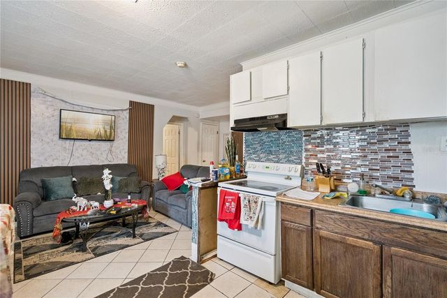 1426 18TH STREET, Orlando, FL 32805