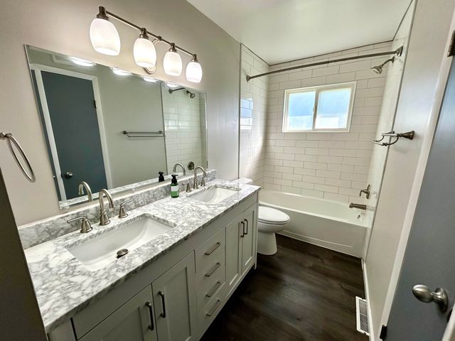 913 20th St. NW, Minot, ND 58703