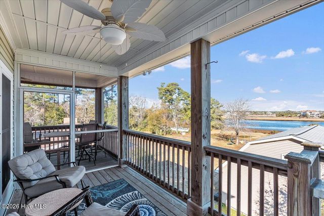 5106 E Yacht Drive, Oak Island, NC 28465