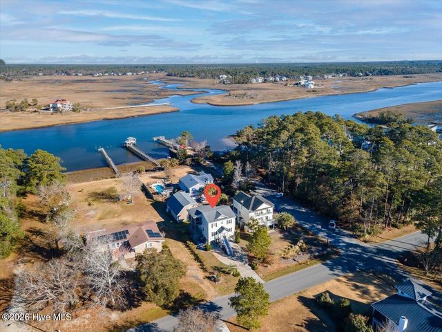 5106 E Yacht Drive, Oak Island, NC 28465