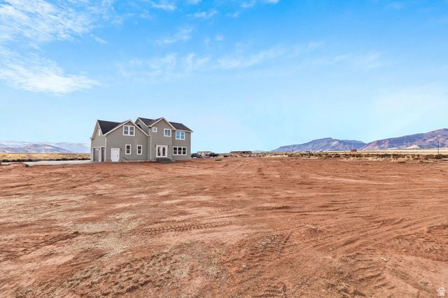 305 E 2690 N, Sigurd, UT 84657