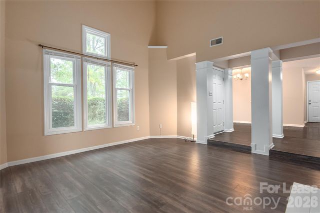 9205 Ravenwing Drive, Charlotte, NC 28262