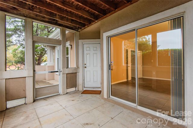 9205 Ravenwing Drive, Charlotte, NC 28262