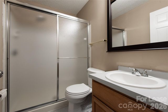 9205 Ravenwing Drive, Charlotte, NC 28262