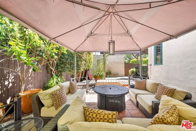 2940 Cardiff Avenue, Los Angeles, CA 90034