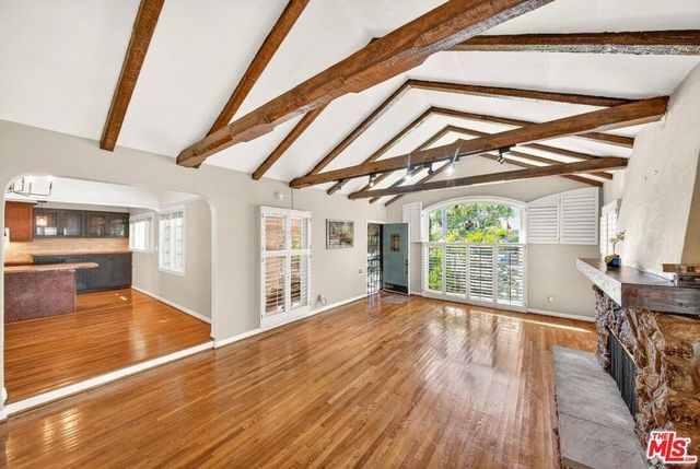 2940 Cardiff Avenue, Los Angeles, CA 90034