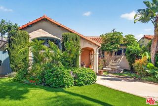 2940 Cardiff Avenue, Los Angeles, CA 90034