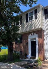 2 CARTWRIGHT CT, Rosedale, MD 21237