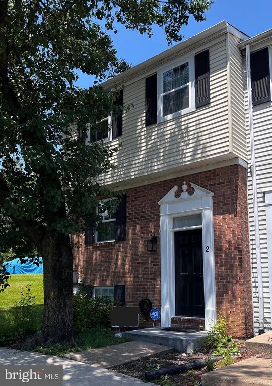 2 CARTWRIGHT CT, Rosedale, MD 21237