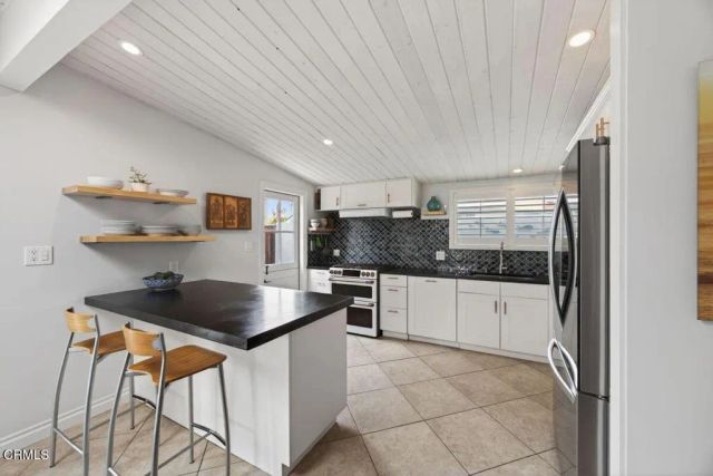 1248 Marthas Vineyard Court, Ventura, CA 93001