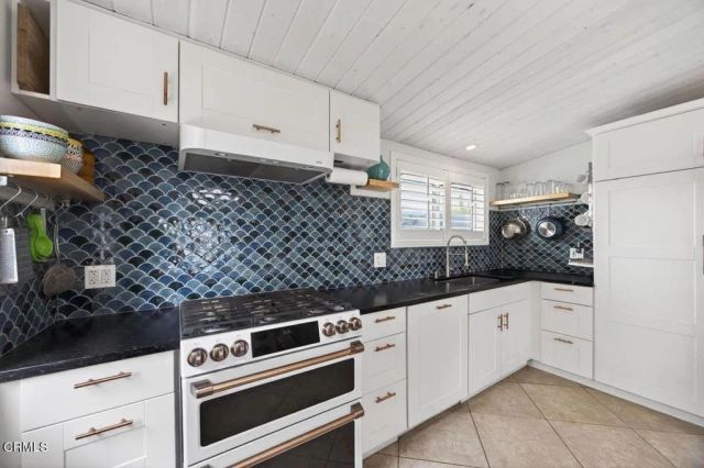 1248 Marthas Vineyard Court, Ventura, CA 93001