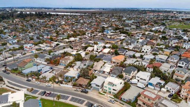 1248 Marthas Vineyard Court, Ventura, CA 93001
