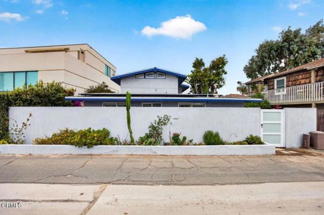 1248 Marthas Vineyard Court, Ventura, CA 93001