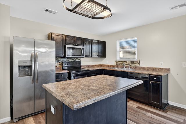 108 Suggs Dr, Lebanon, TN 37087