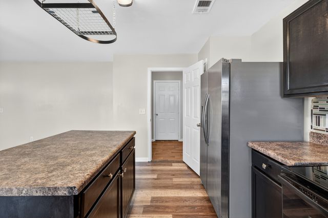 108 Suggs Dr, Lebanon, TN 37087