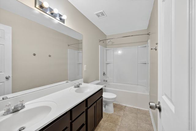 108 Suggs Dr, Lebanon, TN 37087