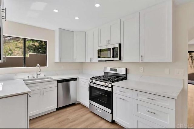 11961 Sapota Dr, Lakeside, CA 92040