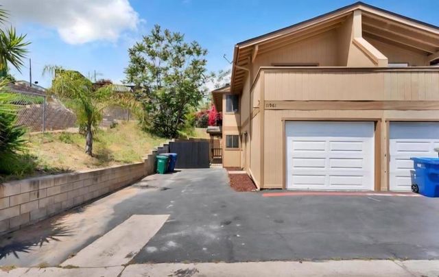 11961 Sapota Dr, Lakeside, CA 92040