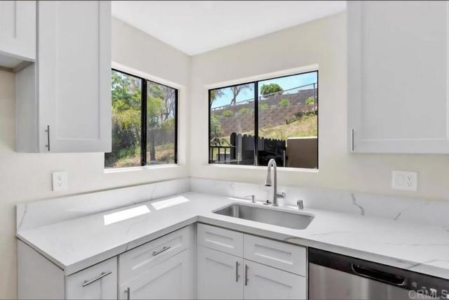 11961 Sapota Dr, Lakeside, CA 92040