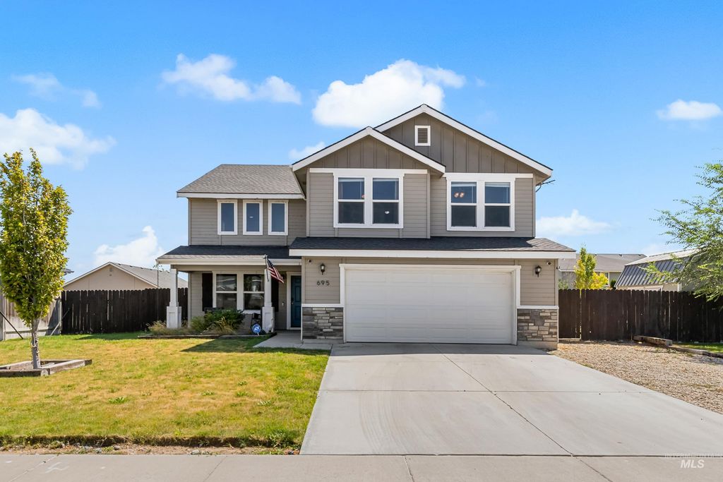 695 SW Foley, Mountain Home, ID 83647 photo 2