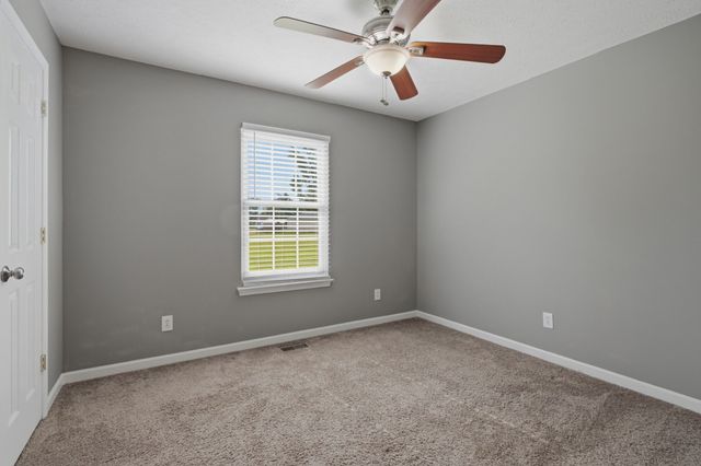 708 Eaglesham Dr, Christiana, TN 37037