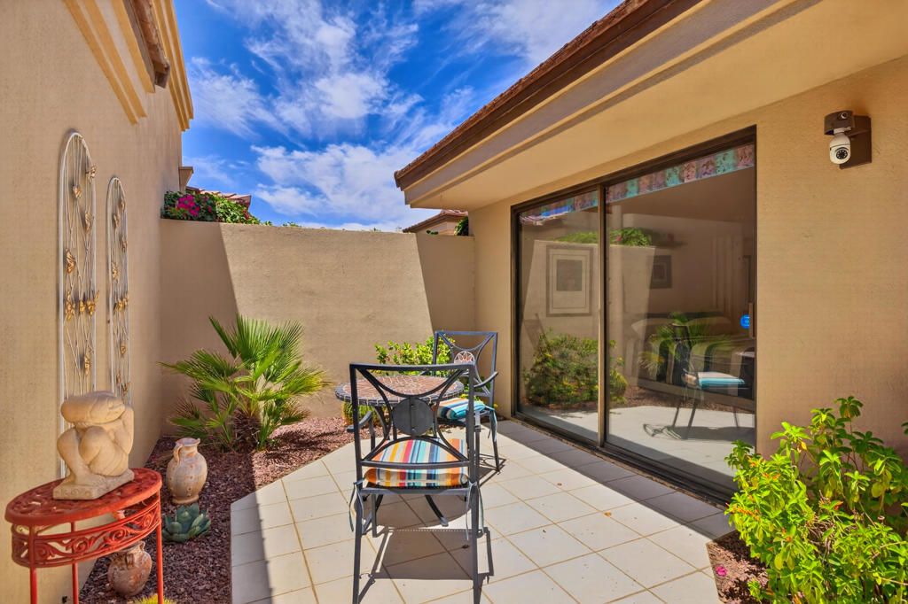 Image 19 of property listing at 39228 Gladiolus Lane, Palm Desert, CA 92211