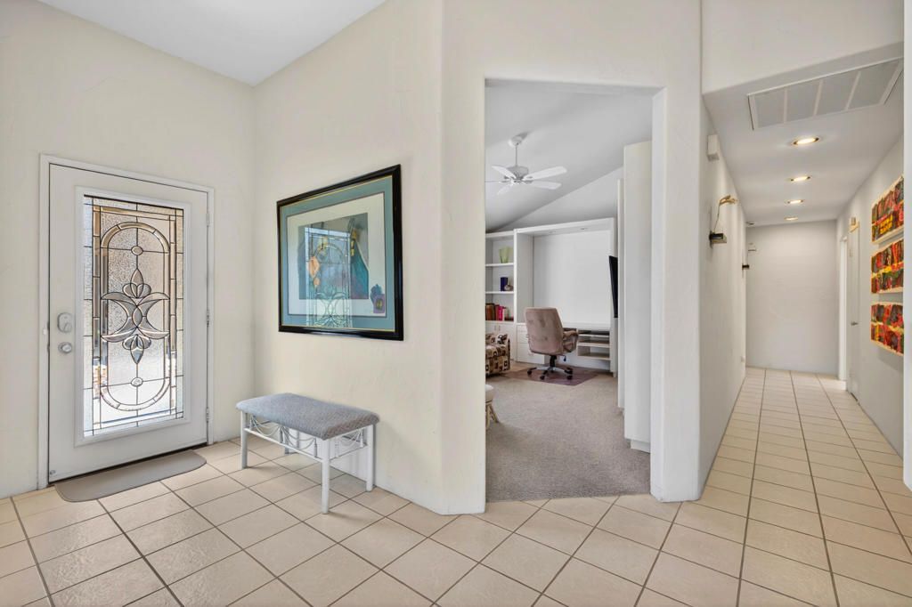 Image 3 of property listing at 39228 Gladiolus Lane, Palm Desert, CA 92211