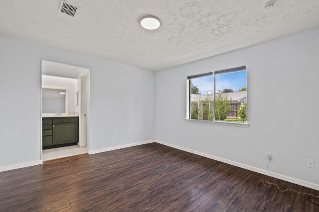 403 Buoy Road, Houston, TX 77598