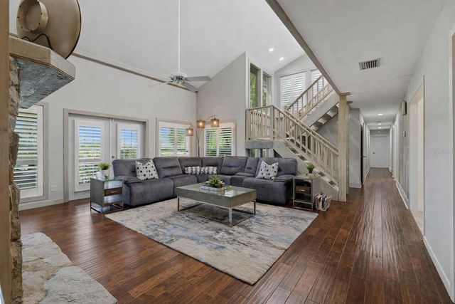 708 WARREN ROAD, Lutz, FL 33548