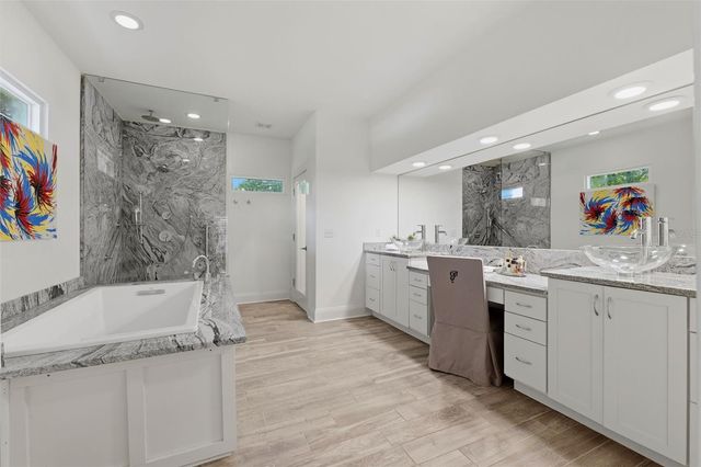 708 WARREN ROAD, Lutz, FL 33548