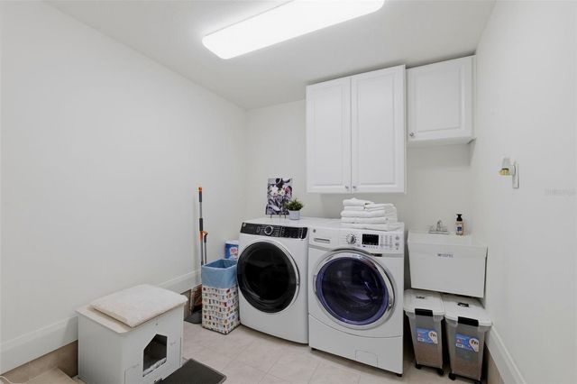 708 WARREN ROAD, Lutz, FL 33548