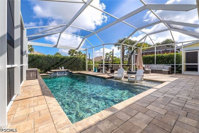 2489 Sutherland CT, Cape Coral, FL 33991
