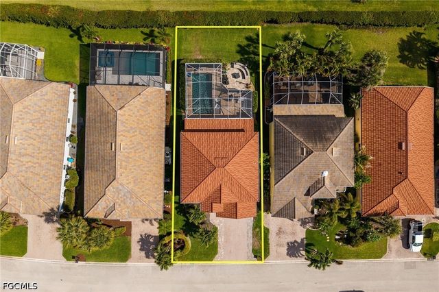 2489 Sutherland CT, Cape Coral, FL 33991