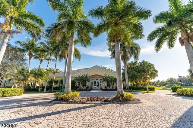 2489 Sutherland CT, Cape Coral, FL 33991