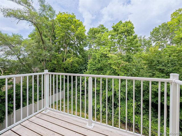31480 Warren Road 303, Westland, MI 48185