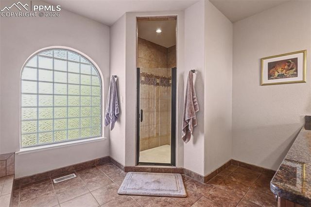 1170 W Loasa Drive, Pueblo, CO 81007