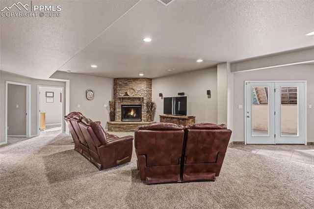 1170 W Loasa Drive, Pueblo, CO 81007